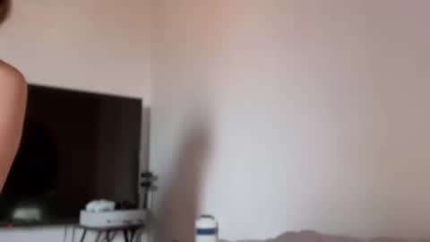 Snapshot of missameliah chatting on 16, 9, 2025 Ameliahs online show from 16, 9, 2025