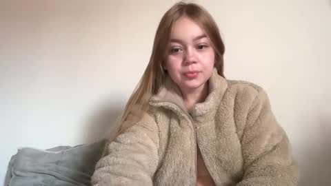 Snapshot of missameliah chatting on 1, 11, 2025 Ameliahs online show from 1, 11, 2025