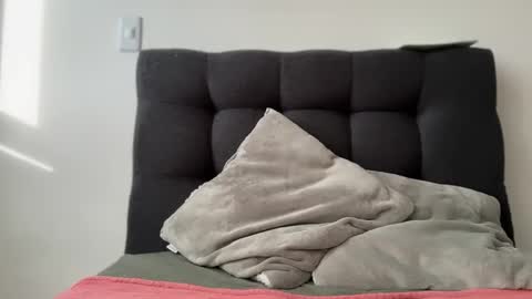 Snapshot of missameliah chatting on 2, 12, 2025 Ameliahs online show from 2, 12, 2025