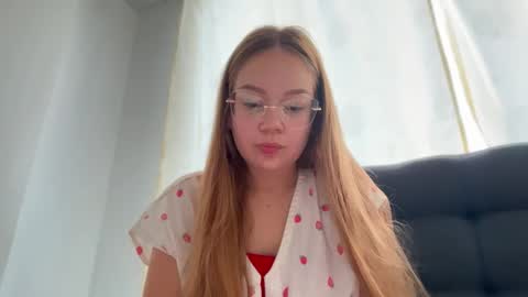 Snapshot of missameliah chatting on 3, 2, 2026 Ameliahs online show from 3, 2, 2026