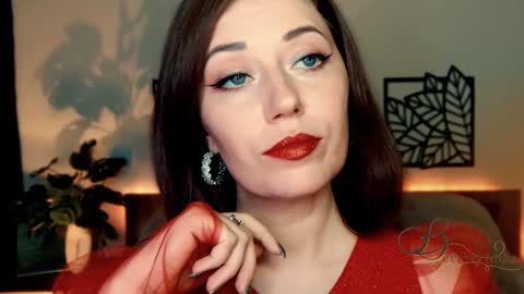 The divine Beverly online show from 8, 12, 2024