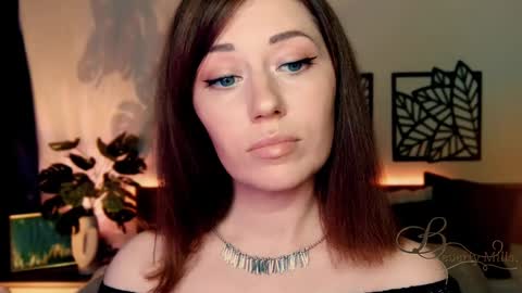 The divine Beverly online show from 15, 12, 2024