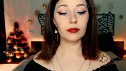 The divine Beverly online show from 21, 12, 2024