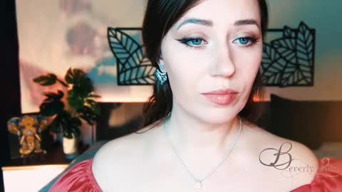 The divine Beverly online show from 19, 2, 2025