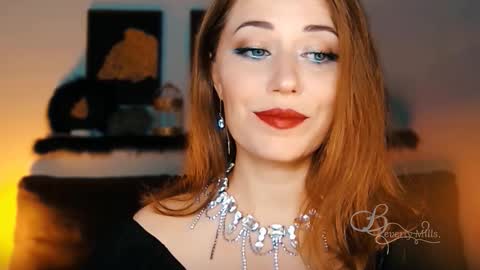 The divine Beverly online show from 28, 9, 2025