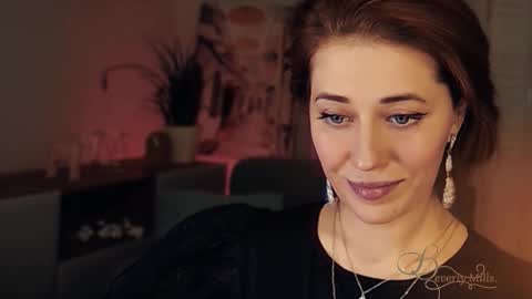 The divine Beverly online show from 18, 1, 2026