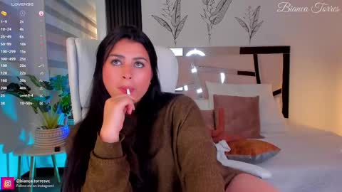 Bianca Torres online show from 12, 2, 2025