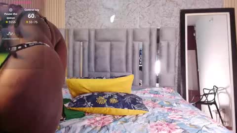 Miss Evelyn  online show from 23, 11, 2025