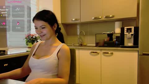 missbya online show from 25, 3, 2026