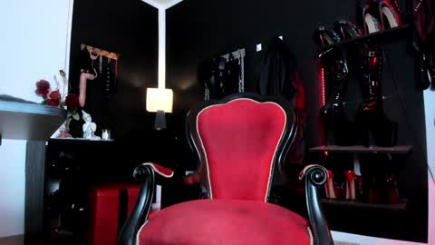 Snapshot of missdarklady chatting on 31, 1, 2025 Missdarklady online show from 31, 1, 2025