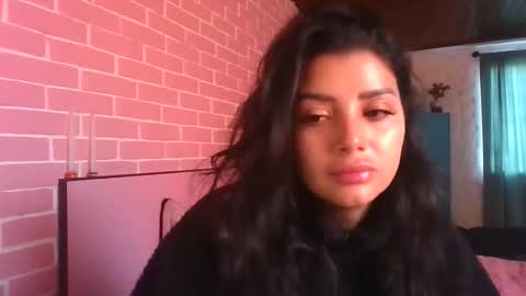 Snapshot of misselii chatting on 12, 9, 2025 melodie online show from 12, 9, 2025