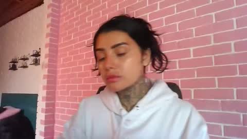 Snapshot of misselii chatting on 28, 11, 2025 melodie online show from 28, 11, 2025