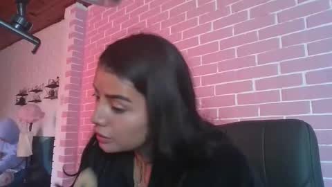 Snapshot of misselii chatting on 29, 11, 2025 melodie online show from 29, 11, 2025