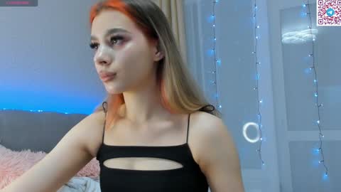 Snapshot of misseliss chatting on 1, 2, 2025 Hello dear my name Elisa online show from 1, 2, 2025