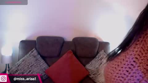 Snapshot of missemilie1 chatting on 10, 6, 2026 Emilie Diaz online show from 10, 6, 2026