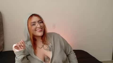 Snapshot of missevans_ chatting on 16, 6, 2026 missevans_ online show from 16, 6, 2026
