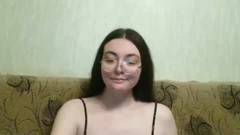 Snapshot of missis_mona chatting on 18, 3, 2026 missis mona online show from 18, 3, 2026