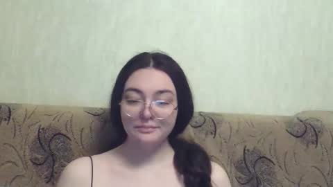 Snapshot of missis_mona chatting on 15, 4, 2026 missis mona online show from 15, 4, 2026