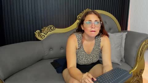 misskathyfox online show from 18, 9, 2025