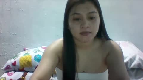 Snapshot of misskitty2xxx chatting on 19, 12, 2024 Merry online show from 19, 12, 2024