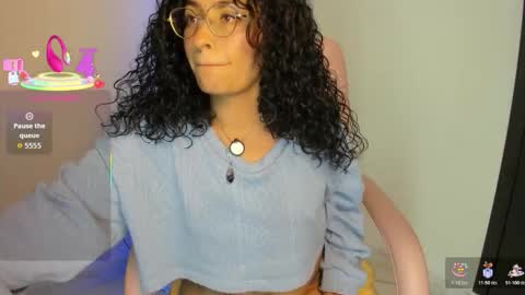 Snapshot of misslya0 chatting on 18, 12, 2025 misslya0 online show from 18, 12, 2025