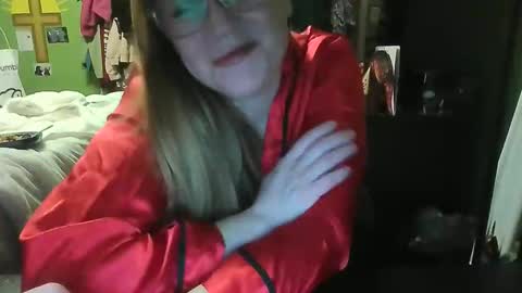 Snapshot of missmandycandy chatting on 4, 12, 2025 Mandy online show from 4, 12, 2025