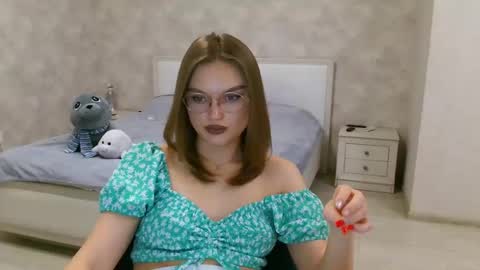 OneGoddess online show from 17, 1, 2025