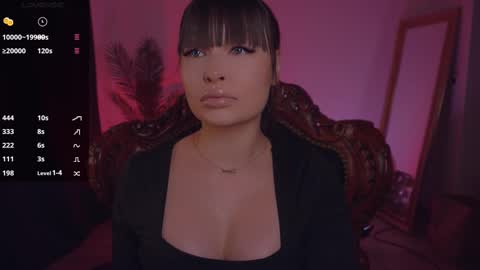 LUXXANDRA online show from 22, 2, 2025