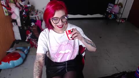 Snapshot of missmia2 chatting on 9, 2, 2025 Miss Mia online show from 9, 2, 2025