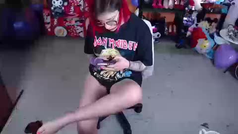 Snapshot of missmia2 chatting on 12, 9, 2025 Miss Mia online show from 12, 9, 2025