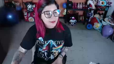 Snapshot of missmia2 chatting on 15, 9, 2025 Miss Mia online show from 15, 9, 2025