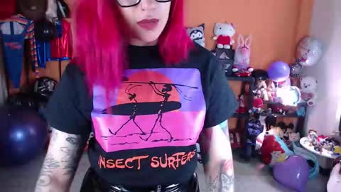 Snapshot of missmia2 chatting on 1, 10, 2025 Miss Mia online show from 1, 10, 2025