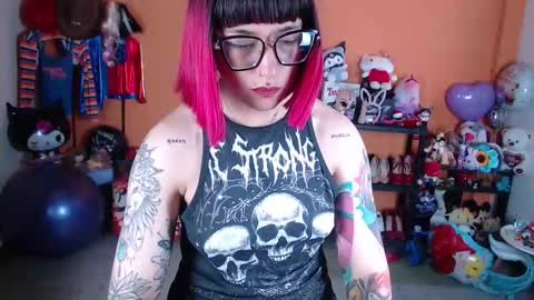 Snapshot of missmia2 chatting on 10, 11, 2025 Miss Mia online show from 10, 11, 2025