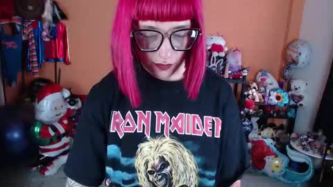 Snapshot of missmia2 chatting on 3, 12, 2025 Miss Mia online show from 3, 12, 2025