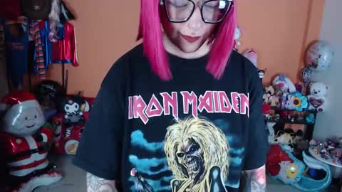 Snapshot of missmia2 chatting on 15, 12, 2025 Miss Mia online show from 15, 12, 2025