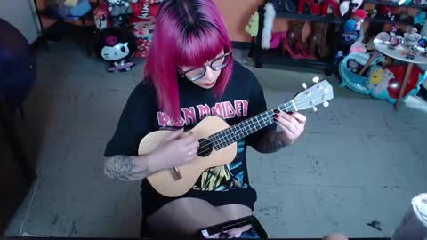 Snapshot of missmia2 chatting on 2, 2, 2026 Miss Mia online show from 2, 2, 2026