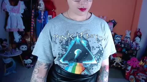 Miss Mia online show from 18, 5, 2026