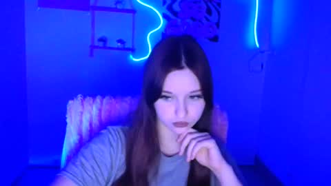 Mia online show from 1, 12, 2025