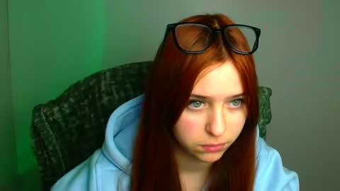 Mia online show from 4, 2, 2026