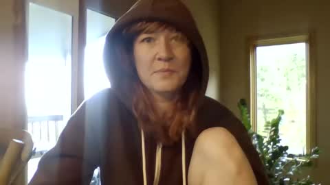 Snapshot of missmoonmagic13 chatting on 29, 9, 2025 Maxxx online show from 29, 9, 2025