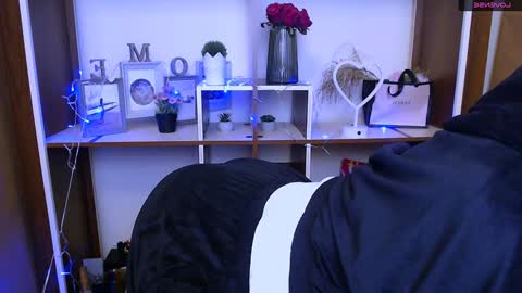 Snapshot of missoliviaa_ chatting on 9, 1, 2025 Olivia online show from 9, 1, 2025