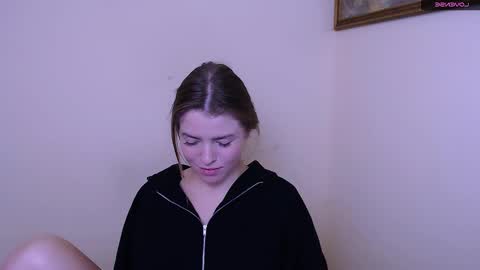 Snapshot of missoliviaa_ chatting on 18, 1, 2025 Olivia online show from 18, 1, 2025