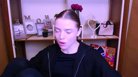 Snapshot of missoliviaa_ chatting on 26, 1, 2025 Olivia online show from 26, 1, 2025