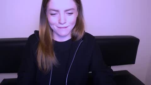 Snapshot of missoliviaa_ chatting on 20, 2, 2025 Olivia online show from 20, 2, 2025