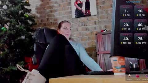 Snapshot of misspetitevenus chatting on 16, 1, 2025 Miss Venus online show from 16, 1, 2025