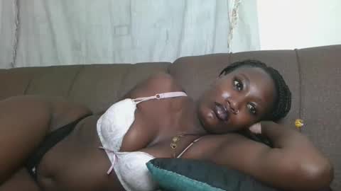 pretty gal online show from 20, 10, 2025