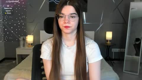 misss_evelyne online show from 7, 2, 2026