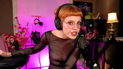Snapshot of misstaco chatting on 18, 5, 2026 Tacodeluxe online show from 18, 5, 2026