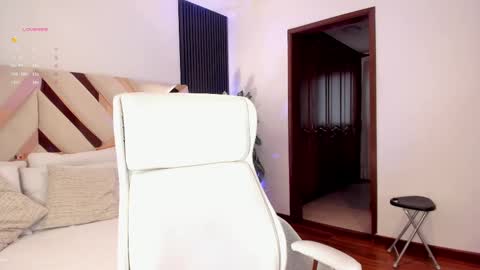 Fernanda Davila online show from 23, 9, 2025