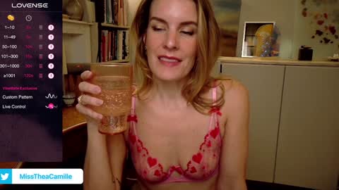 MissThea online show from 26, 2, 2025